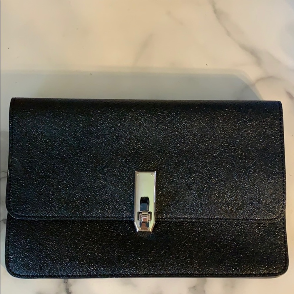 Express clutch NWT